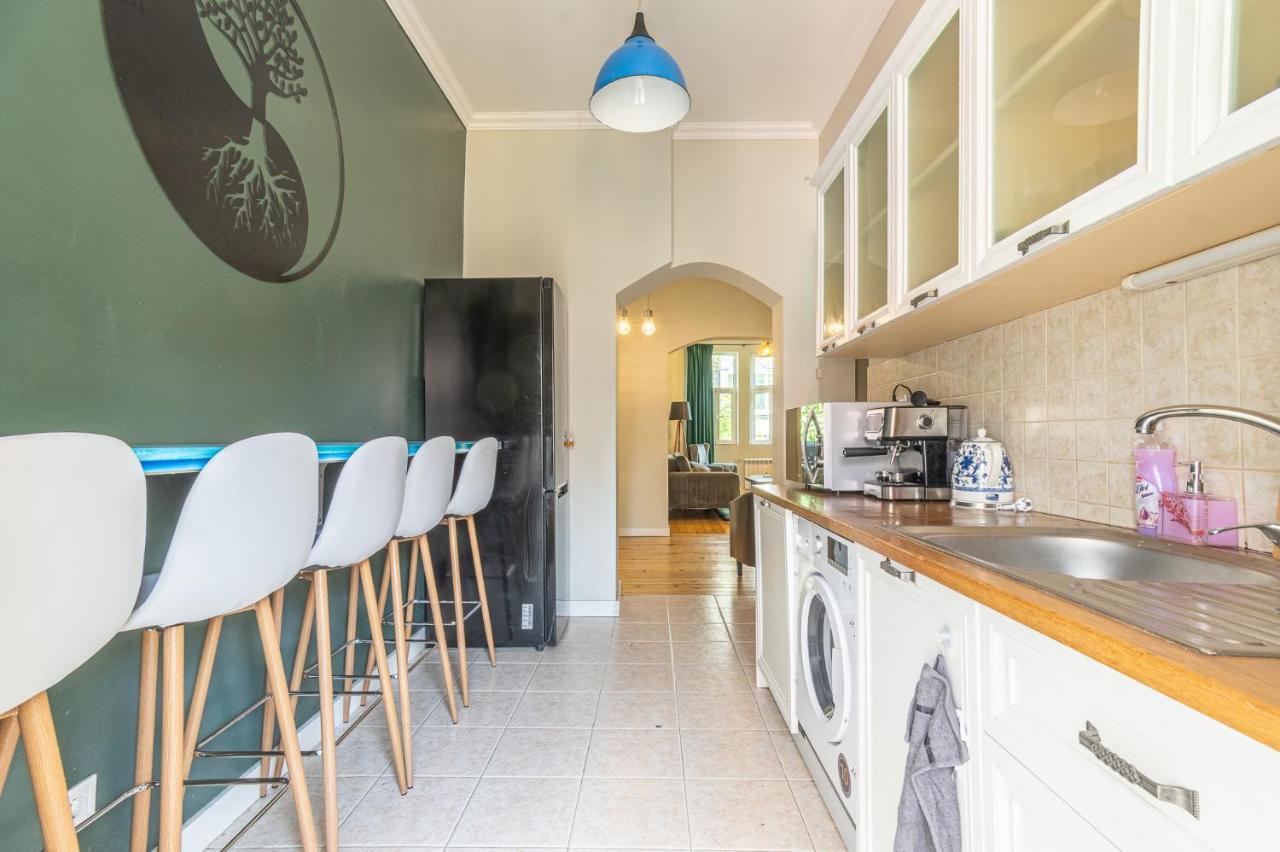 5 Seconds Away From The Main Street, Free Secured Parking Leilighet Sofia Eksteriør bilde
